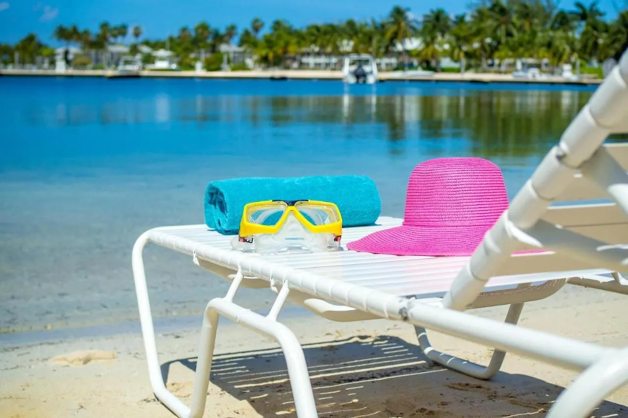 7 Up Condo At Kaibo Kai Driftwood Village 0*,  Cayman Islands